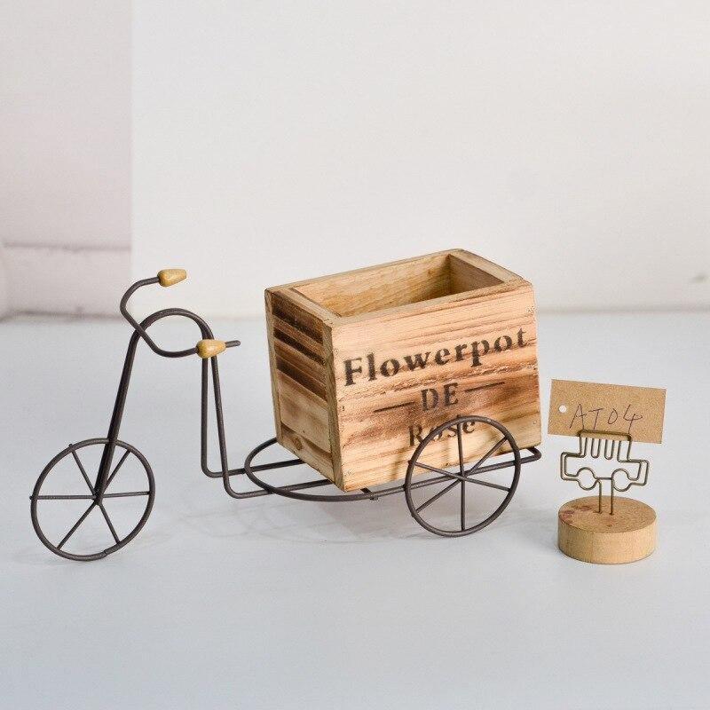 Tricycle de table en fer forgé avec jardinière en bois