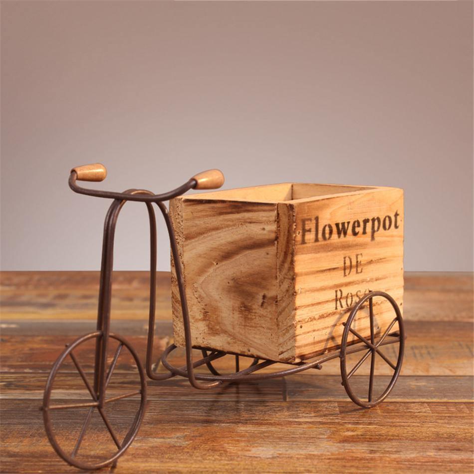 Tricycle de table en fer forgé avec jardinière en bois