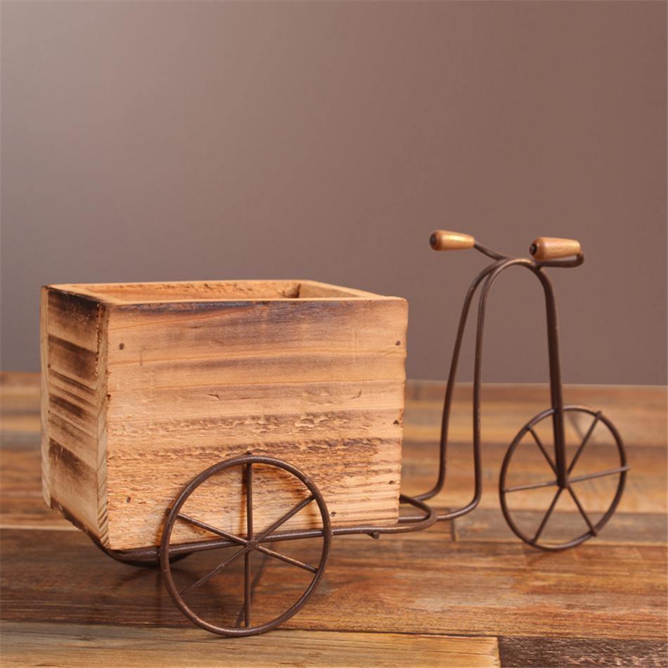 Tricycle de table en fer forgé avec jardinière en bois