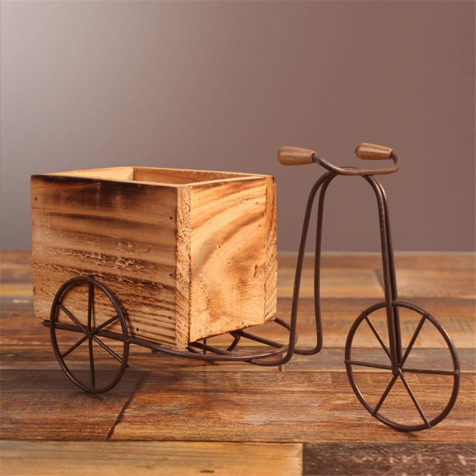 Tricycle de table en fer forgé avec jardinière en bois