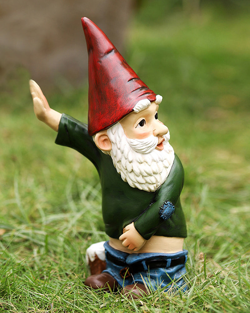 Funny peeing gnome Gnome Garden Statue – Stoopelf